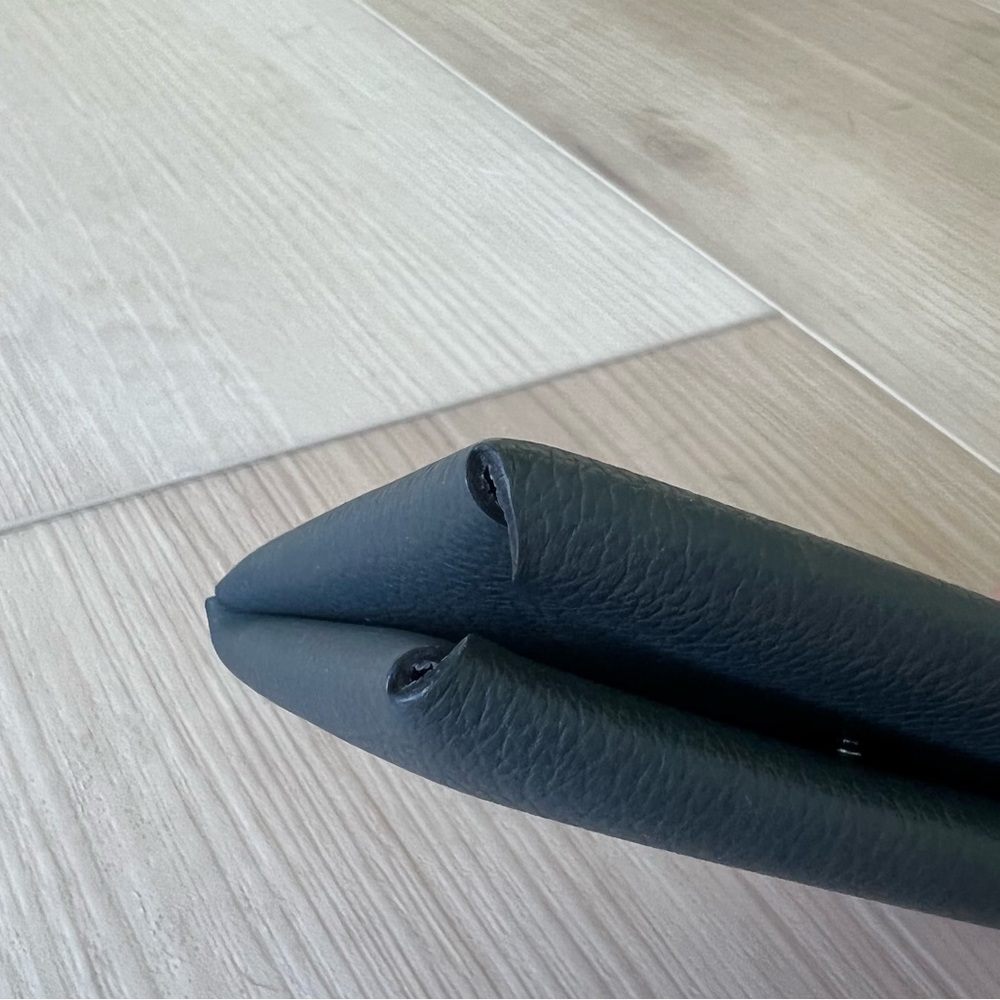 Hermes Verso Calvi Cardholder - Picture 10 of 11